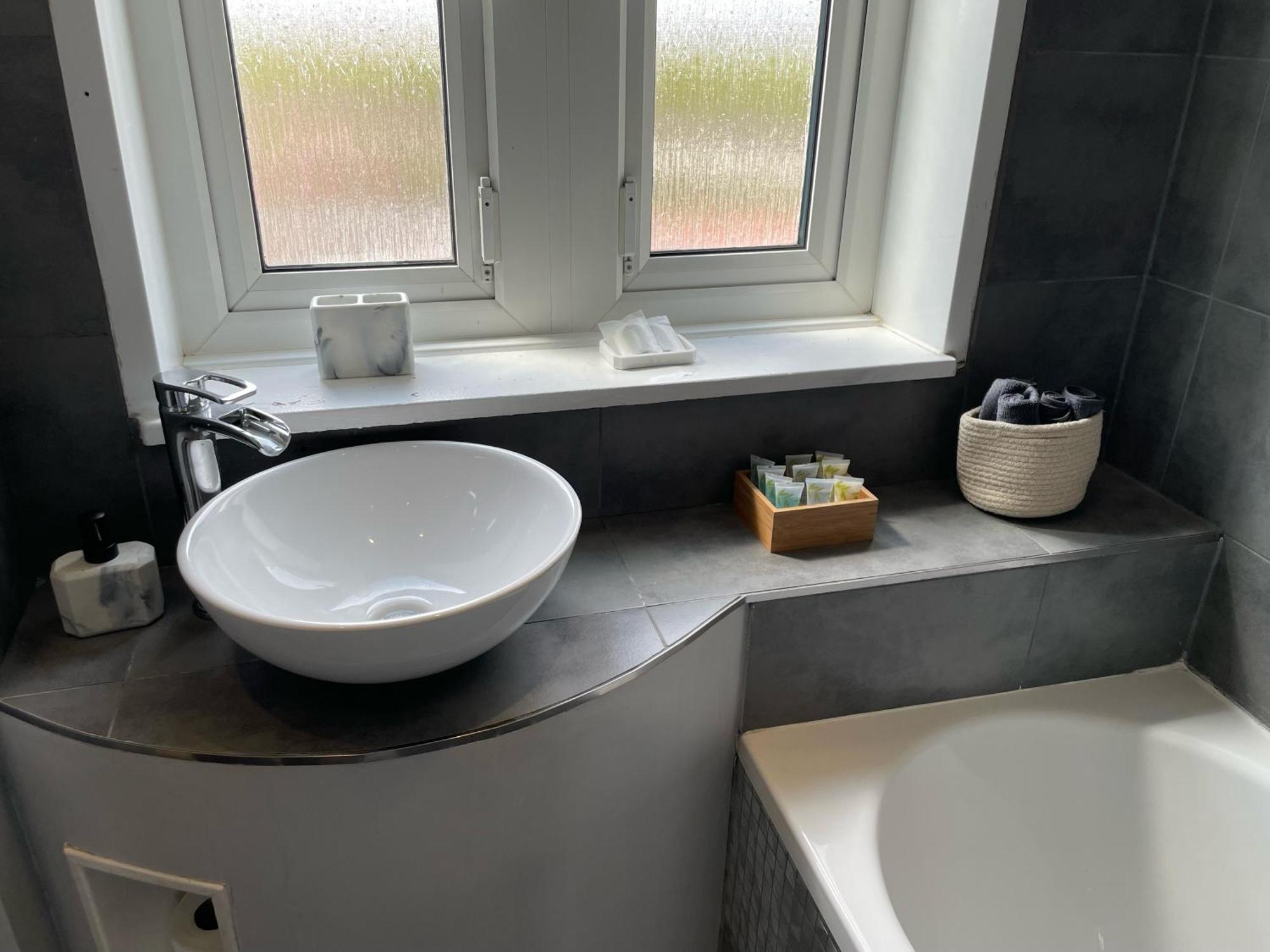 Top Floor 1 Bedroom Apartment With Views Over London Exteriör bild