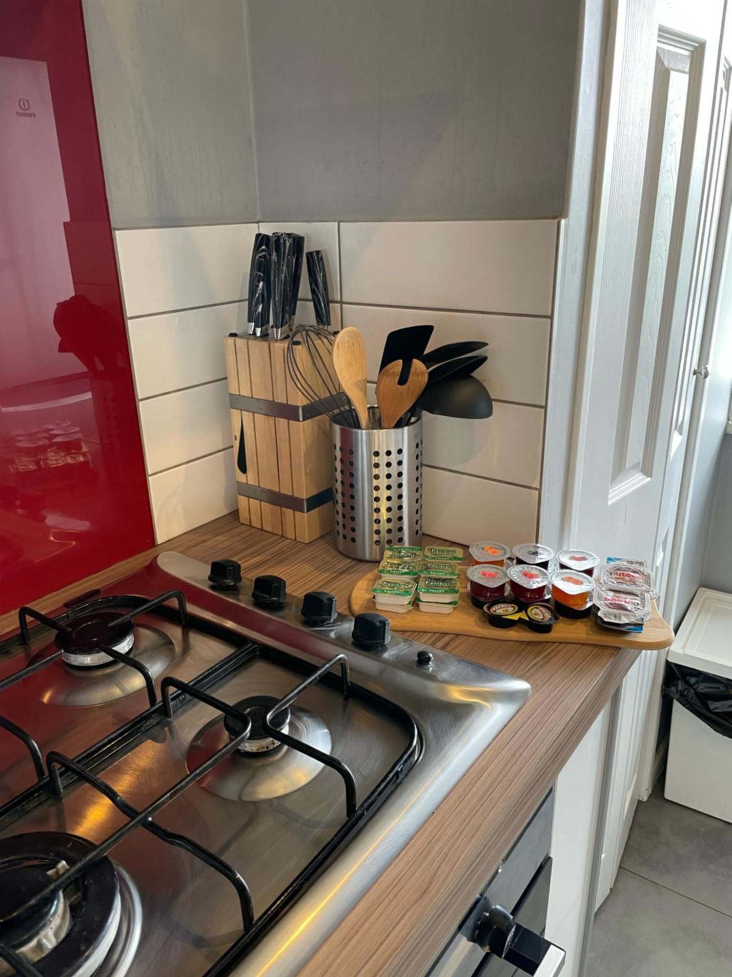 Top Floor 1 Bedroom Apartment With Views Over London Exteriör bild